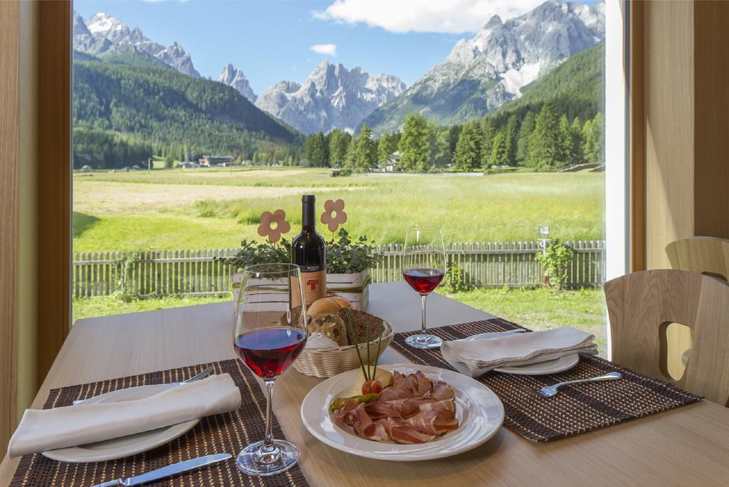 Hotel Schoenblick Sexten ภายนอก รูปภาพ