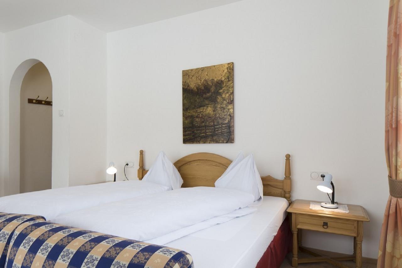 Hotel Schoenblick Sexten ภายนอก รูปภาพ