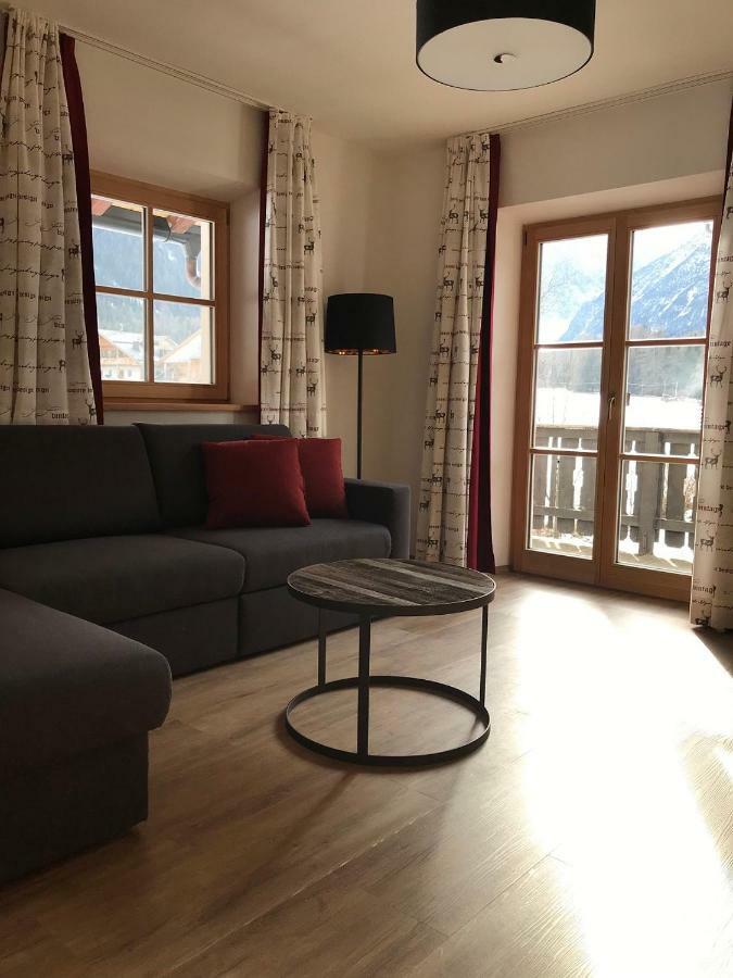 Hotel Schoenblick Sexten ภายนอก รูปภาพ
