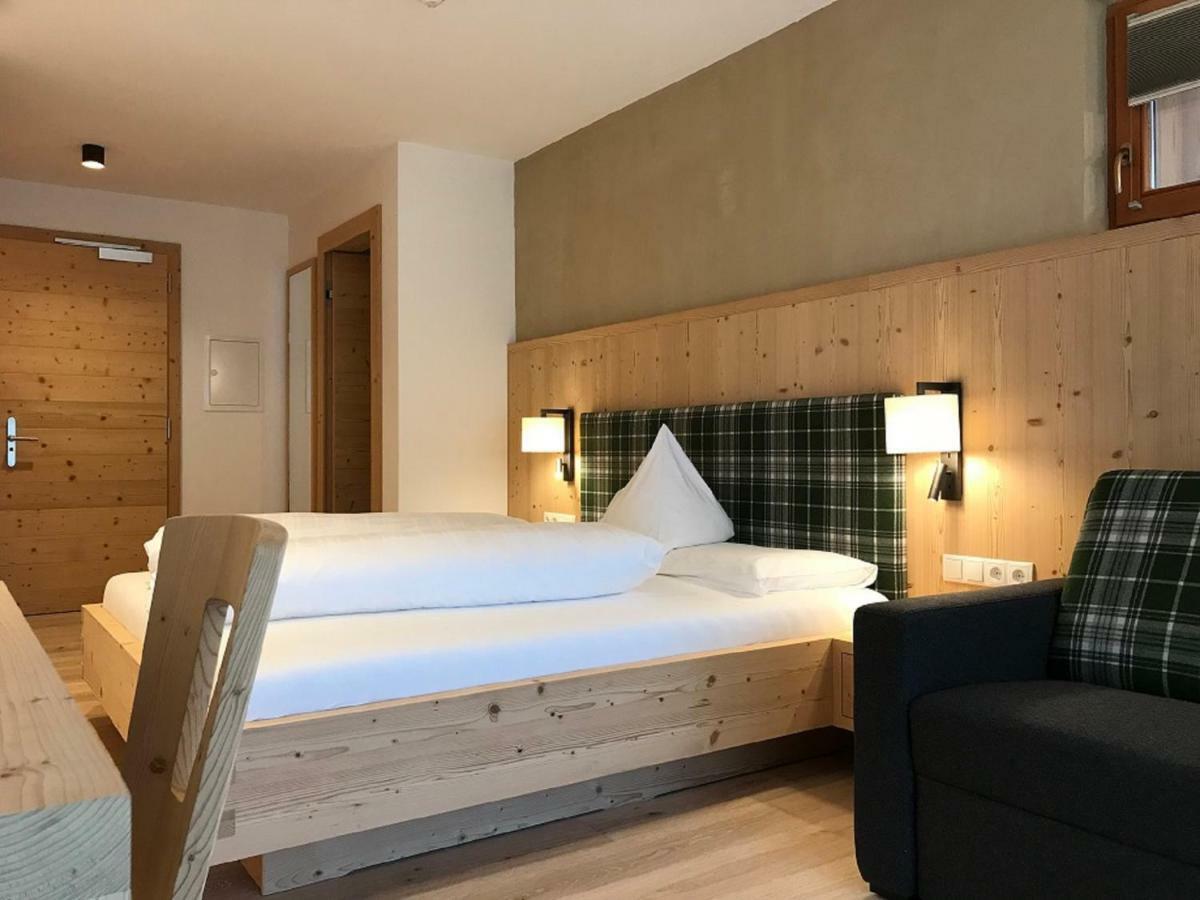 Hotel Schoenblick Sexten ภายนอก รูปภาพ