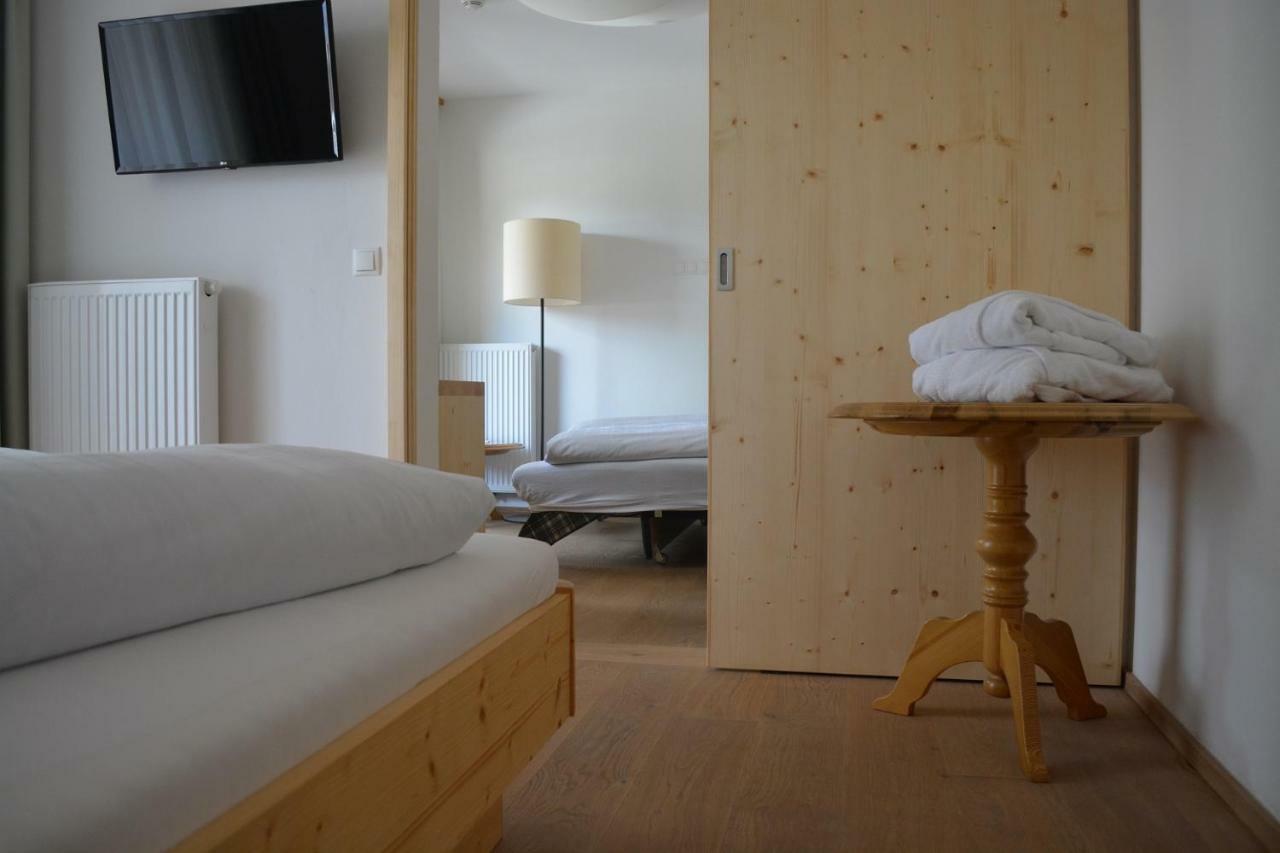 Hotel Schoenblick Sexten ภายนอก รูปภาพ
