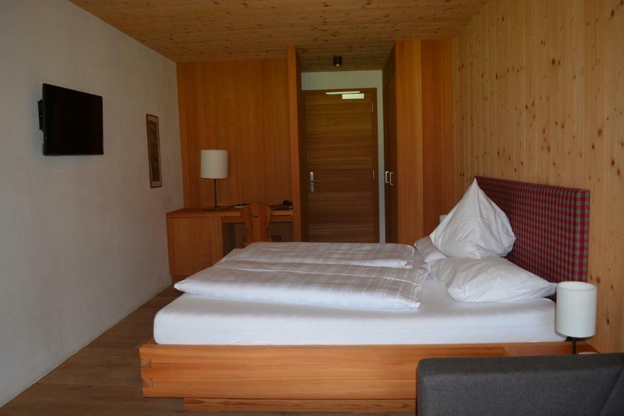 Hotel Schoenblick Sexten ภายนอก รูปภาพ