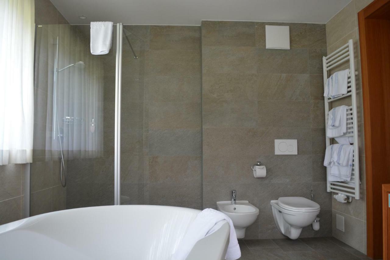 Hotel Schoenblick Sexten ภายนอก รูปภาพ