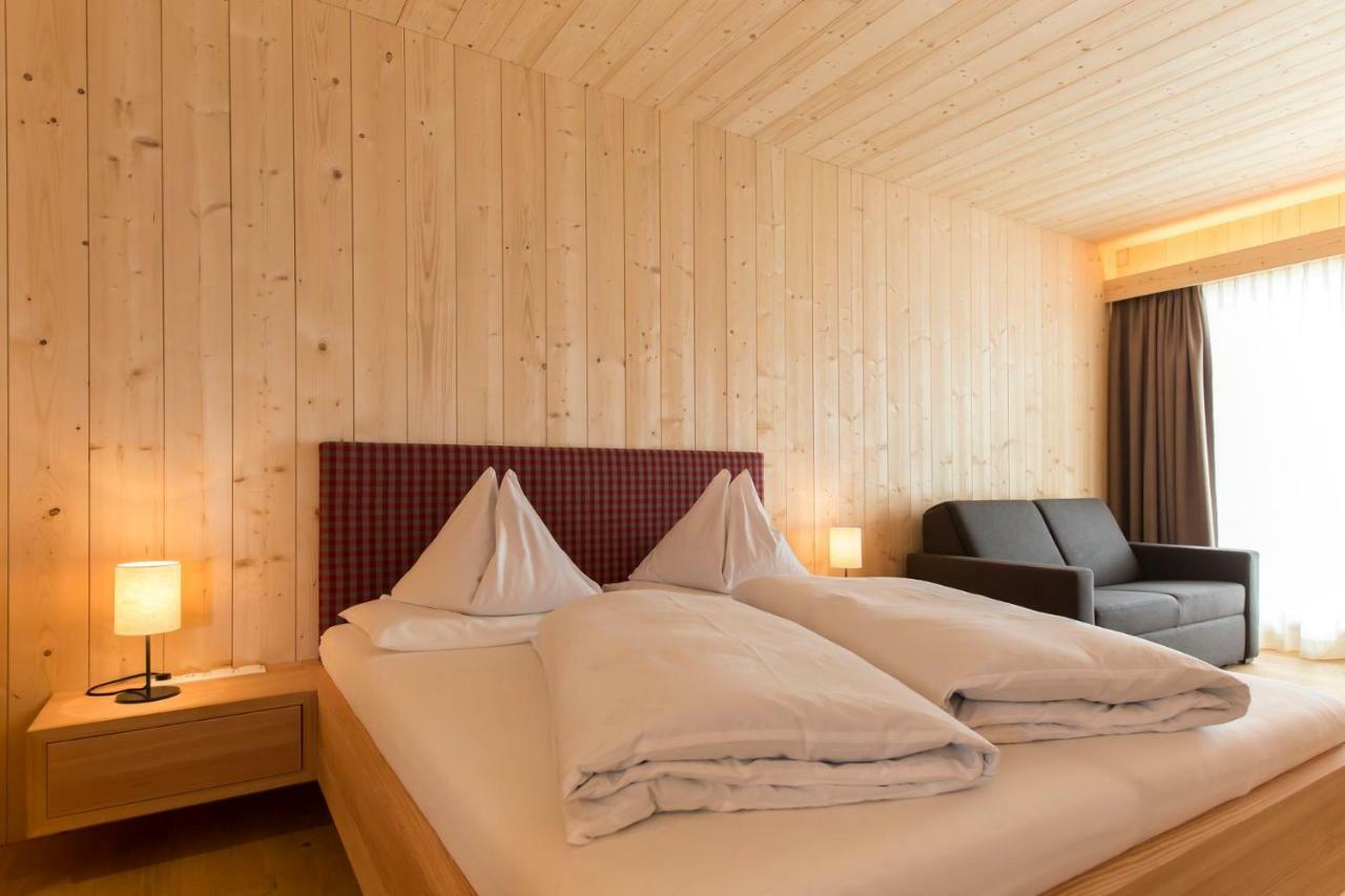 Hotel Schoenblick Sexten ภายนอก รูปภาพ