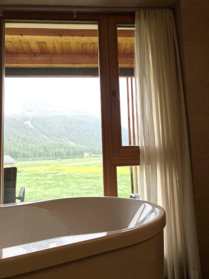 Hotel Schoenblick Sexten ภายนอก รูปภาพ